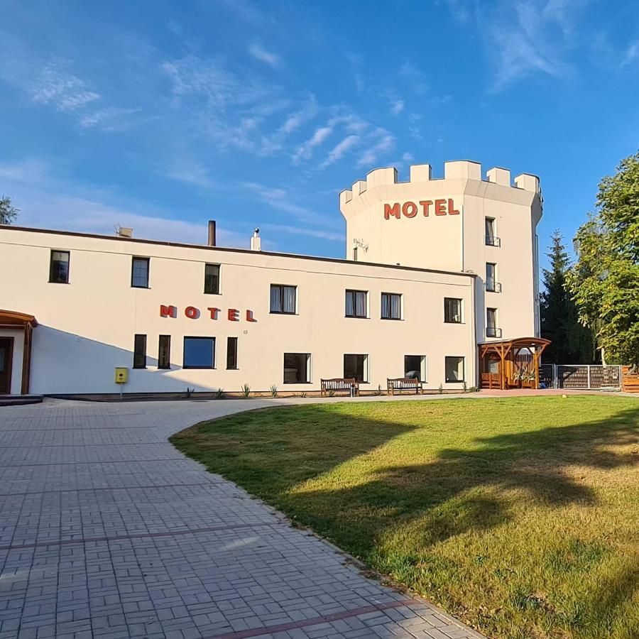 Motel I Restauracja "Pod Baszta" Naglowice Exterior photo