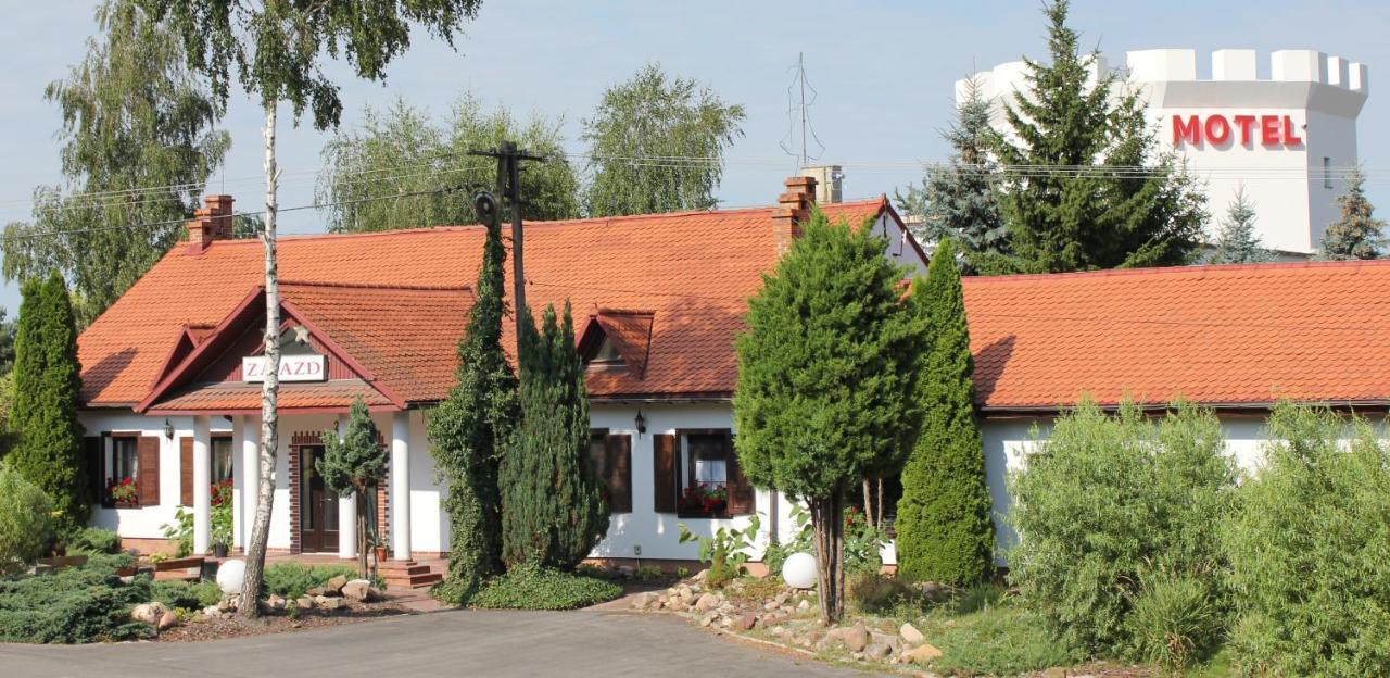 Motel I Restauracja "Pod Baszta" Naglowice Exterior photo